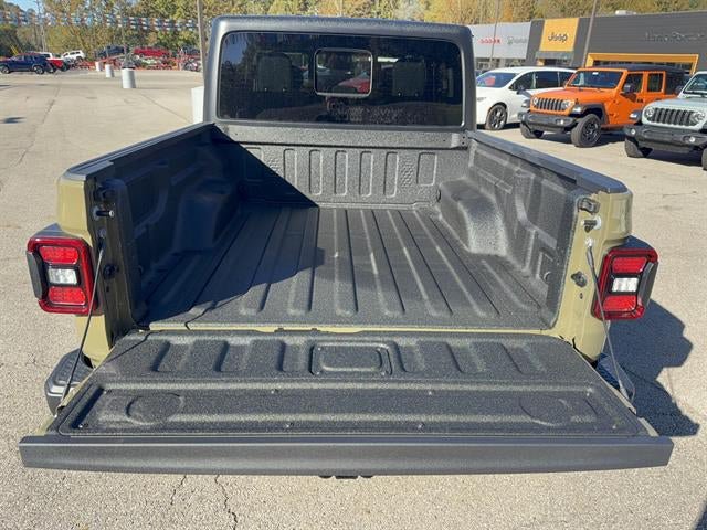 New 2027 Jeep Gladiator Sport AWD/4WD image 18
