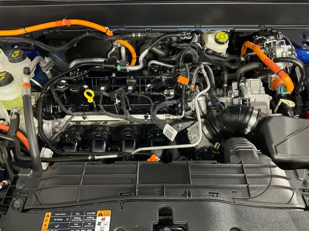 Used 2024 Ford Maverick XL image 9