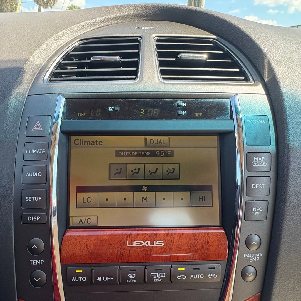 Used 2010 Lexus ES 350 image 18