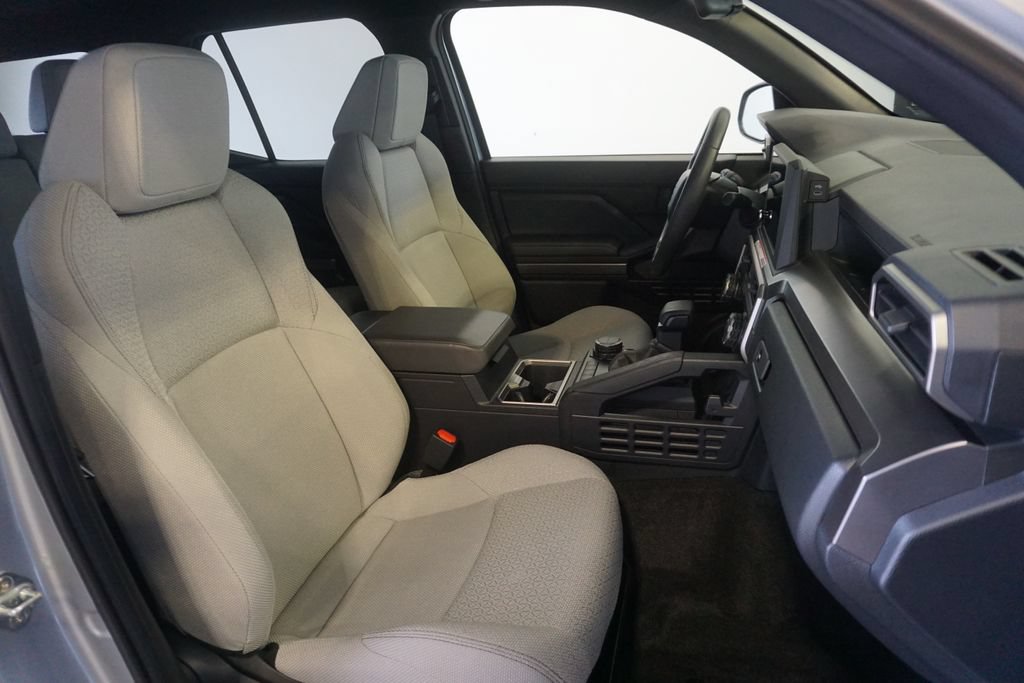 Used 2025 Toyota 4Runner SR5 AWD/4WD image 20