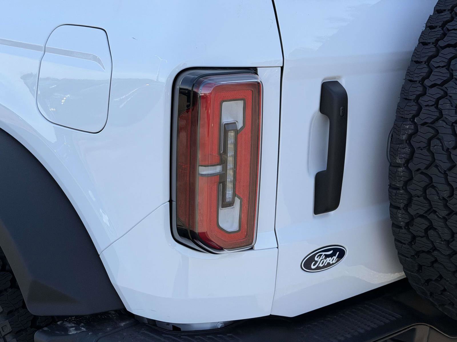 New 2026 Ford Bronco Badlands image 9