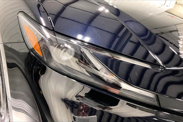 Used 2025 Toyota Camry SE FWD image 29