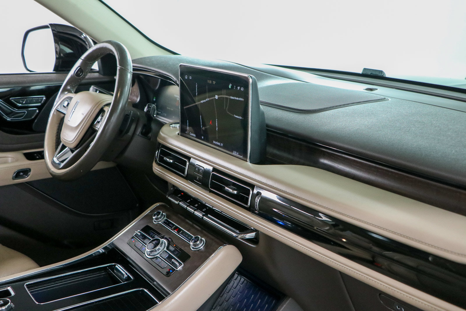 Used 2021 Lincoln Aviator Reserve w/ Equipment Group 201A AWD/4WD image 27