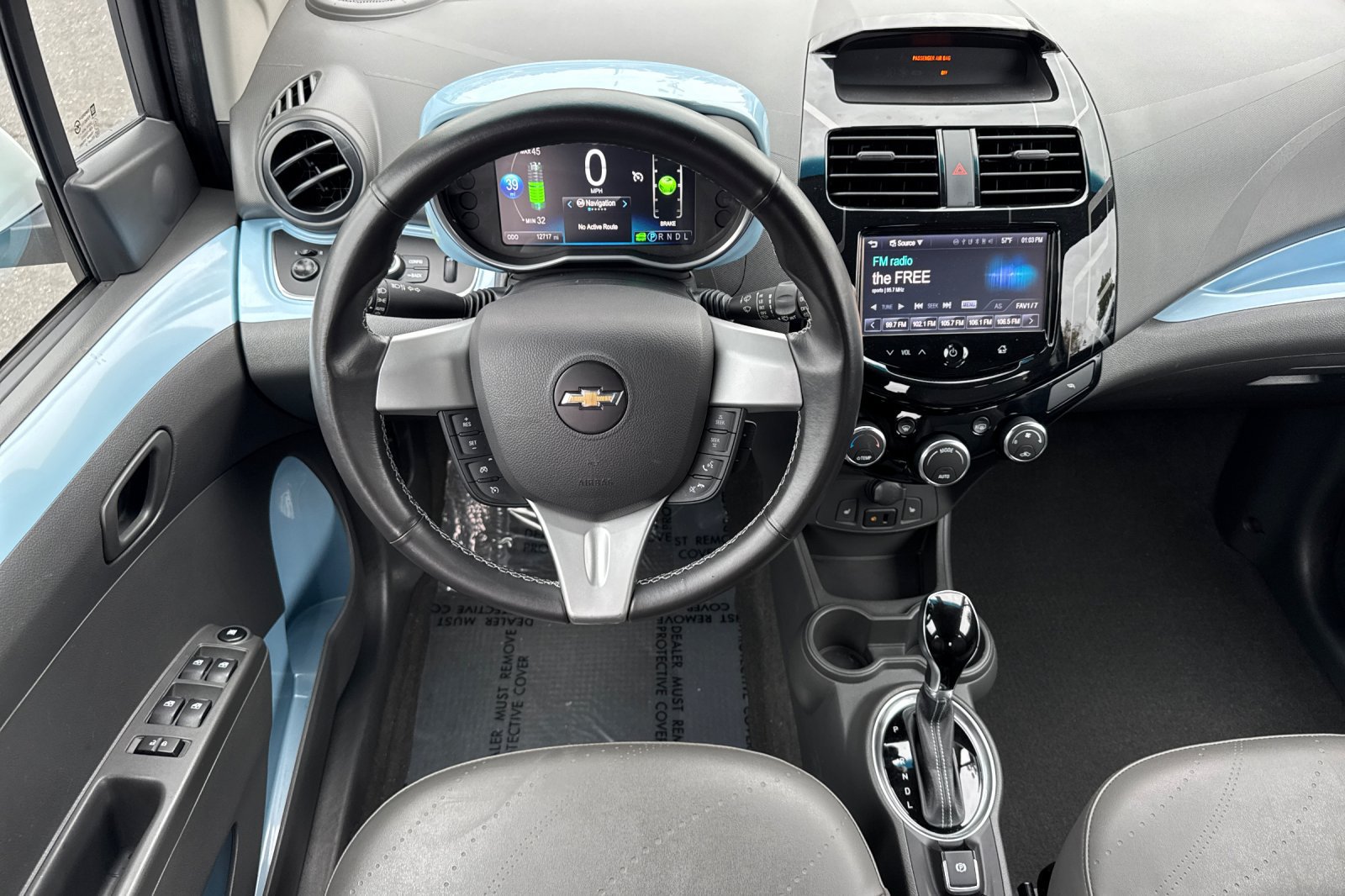 Used 2014 Chevrolet Spark LT FWD image 17