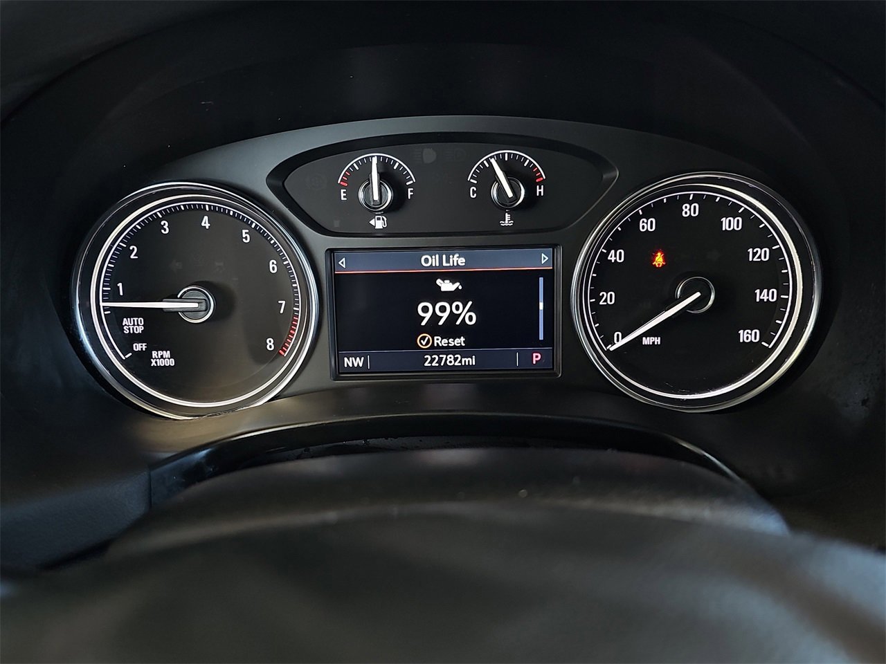 Certified 2023 Buick Enclave Essence image 19