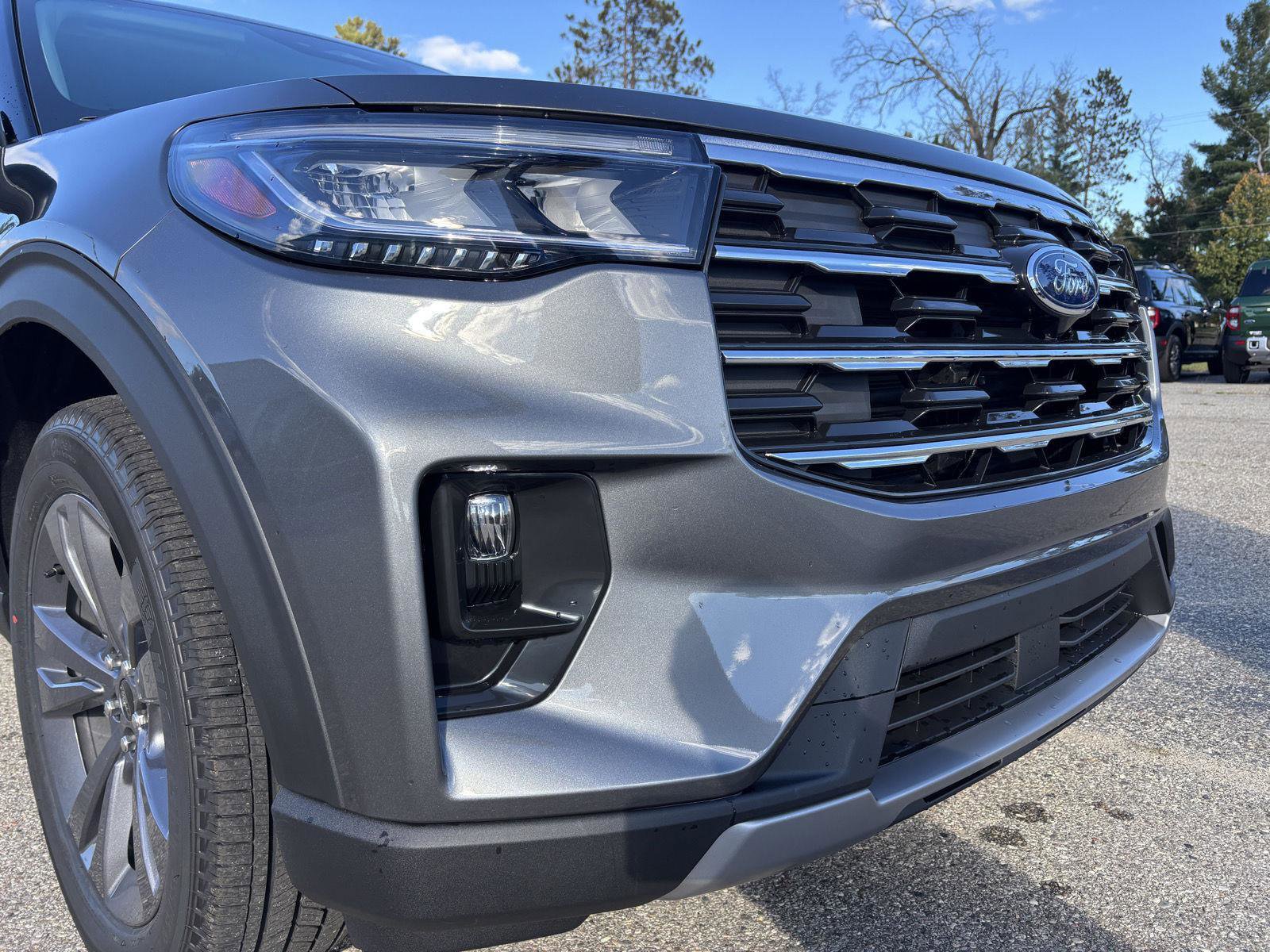 New 2026 Ford Explorer Active image 9