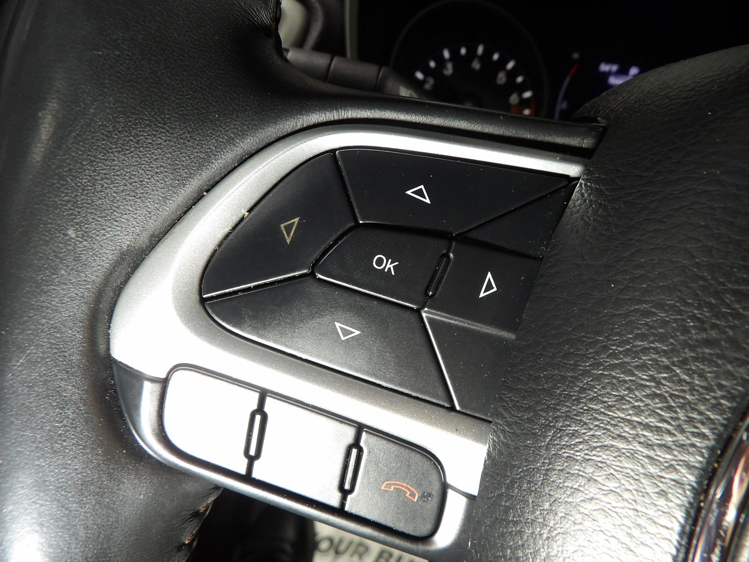 Used 2017 Jeep Compass Latitude image 18