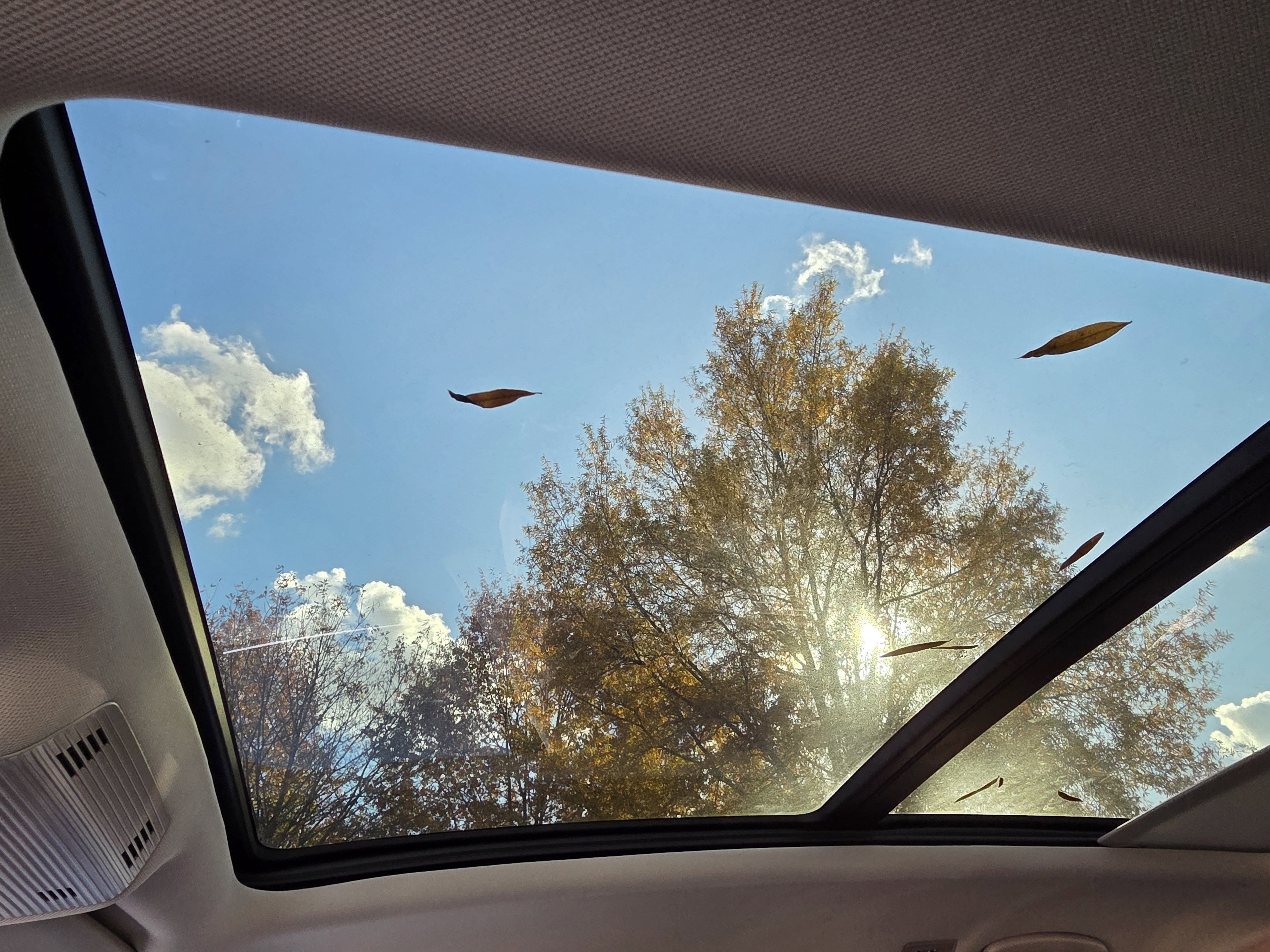 New 2026 Volkswagen Atlas SEL image 7