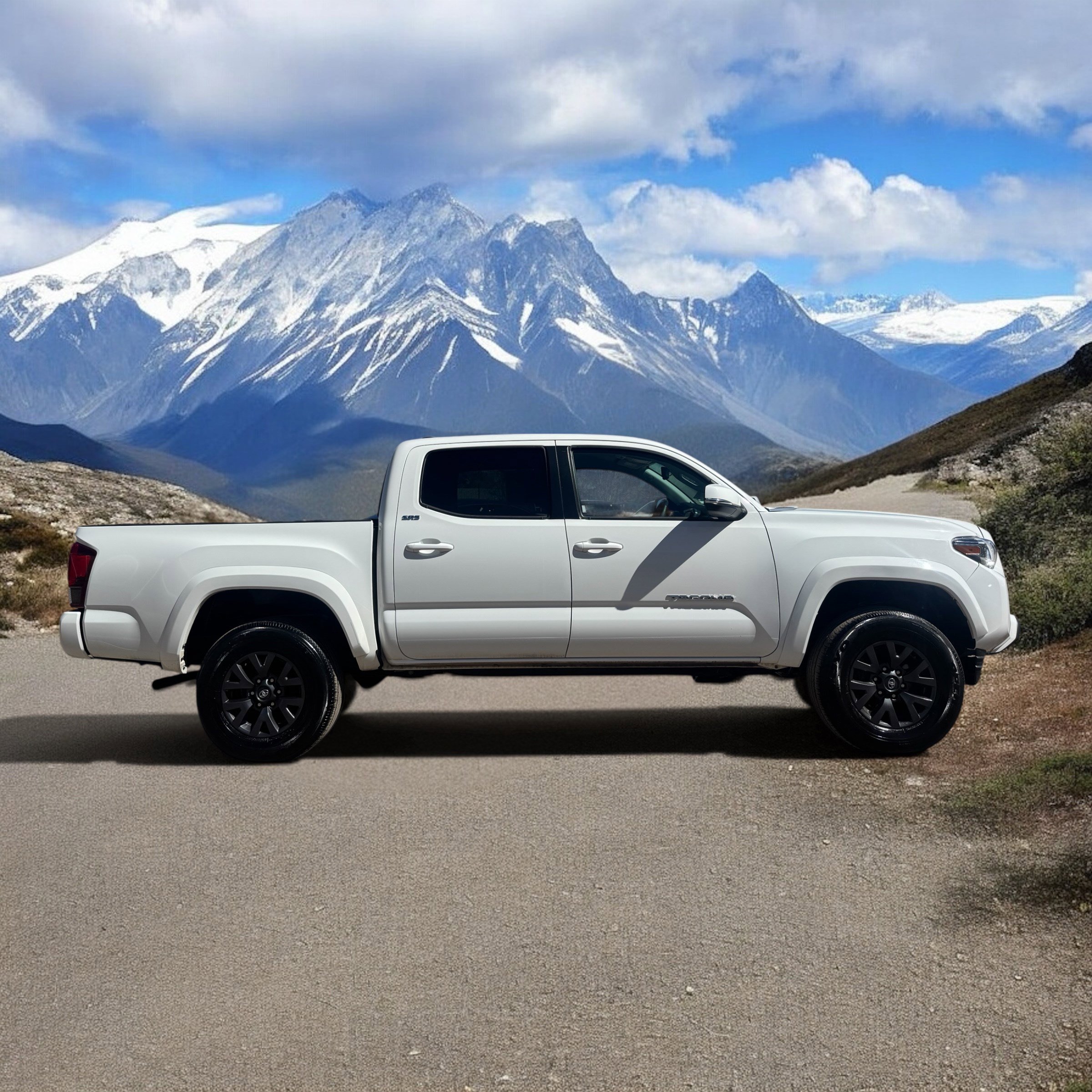 Used 2023 Toyota Tacoma SR5 image 6
