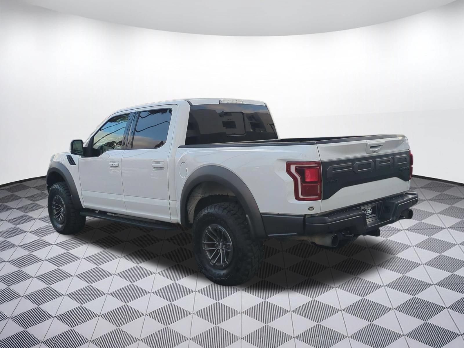 Used 2020 Ford F150 Raptor w/ Equipment Group 802A Luxury AWD/4WD image 3