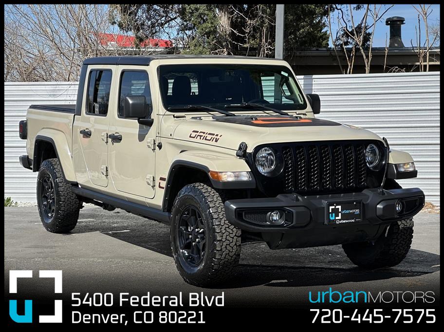 Used 2022 Jeep Gladiator Sport image 1