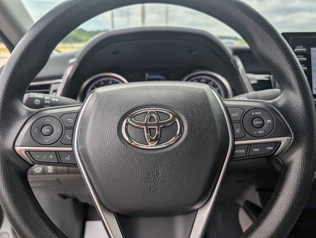 Used 2024 Toyota Camry LE w/ Convenience Package FWD image 15