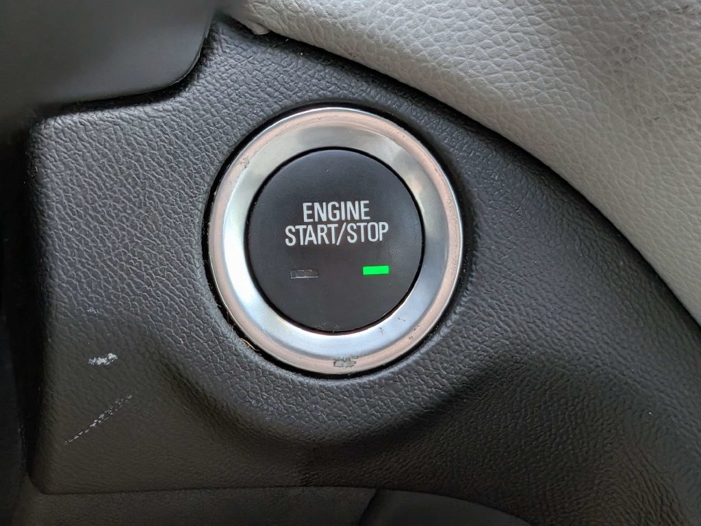 Used 2023 Chevrolet Equinox LT FWD image 26