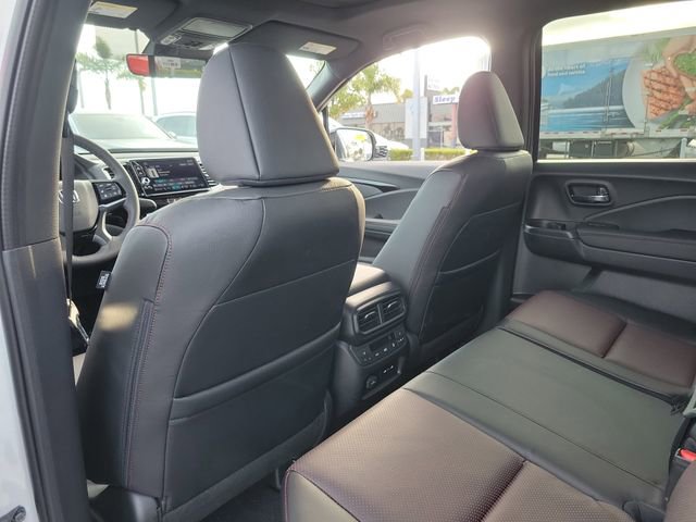 New 2026 Honda Ridgeline Black Edition image 12