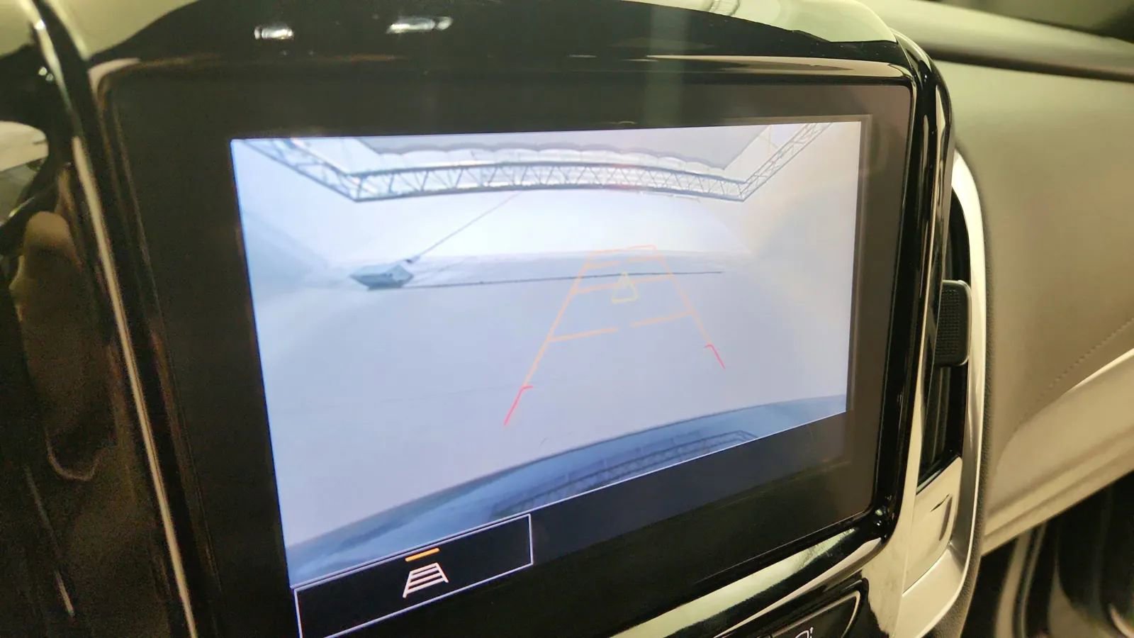 Used 2023 Chevrolet Traverse LT image 29