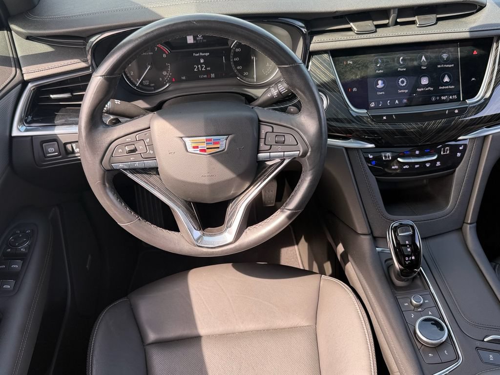 Used 2024 Cadillac XT6 Premium Luxury AWD/4WD image 13