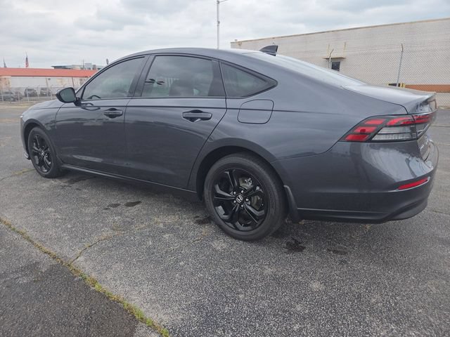 Used 2025 Honda Accord SE image 6