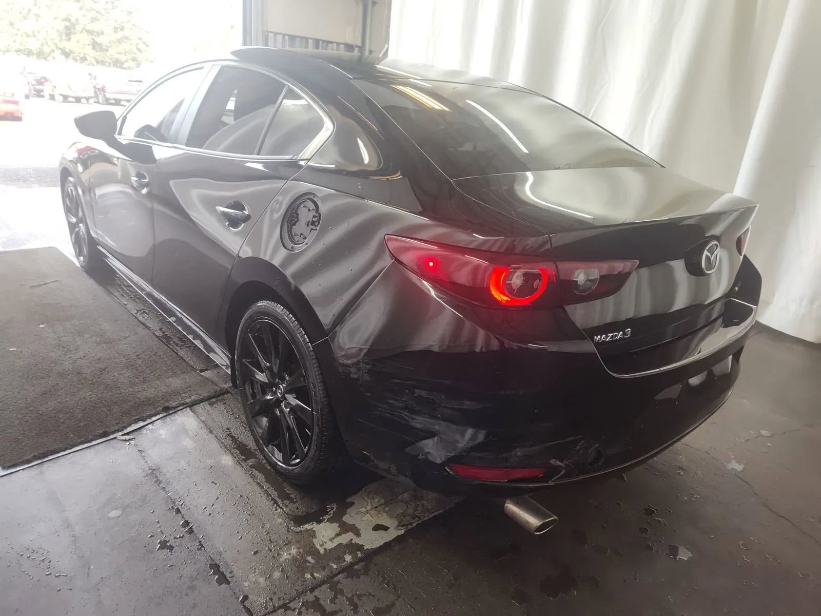 Used 2025 MAZDA MAZDA3 s FWD image 2