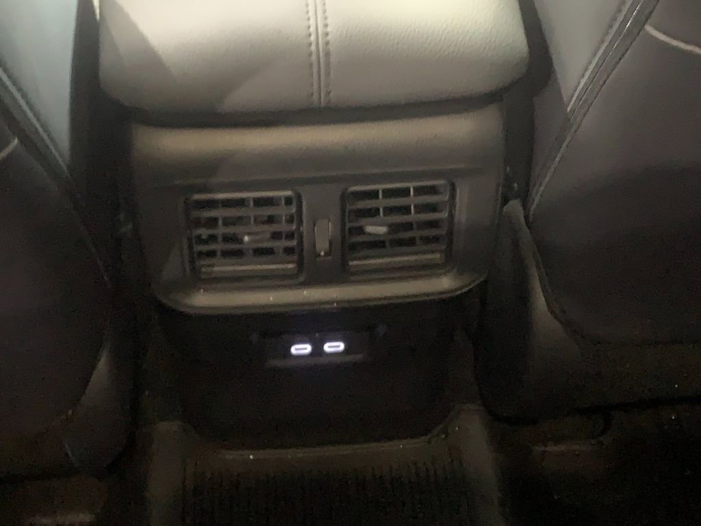 Used 2023 Toyota RAV4 XLE Premium image 16