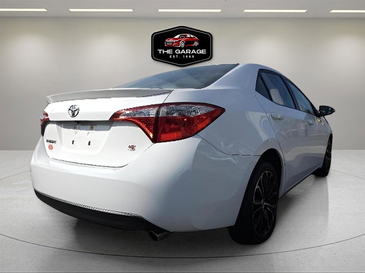 Used 2016 Toyota Corolla S FWD image 6