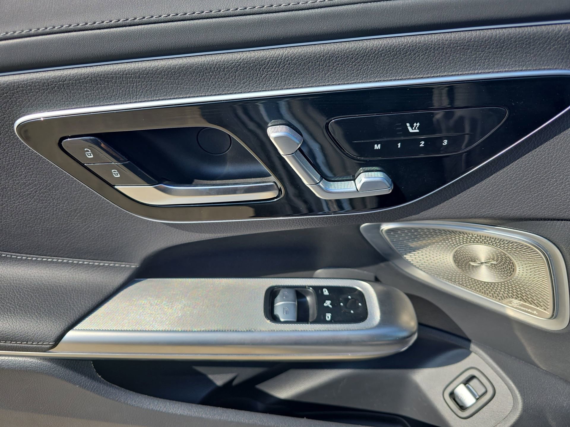 Certified 2025 Mercedes-Benz CLE 300 4MATIC Coupe image 27