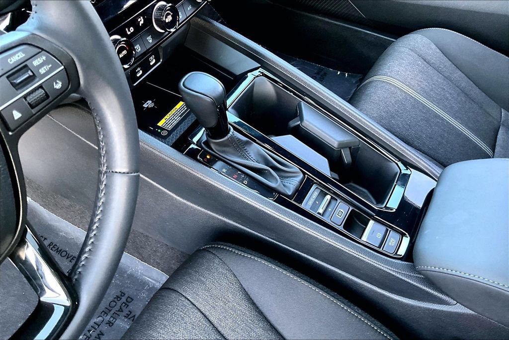 Certified 2025 Honda Accord Sport image 13