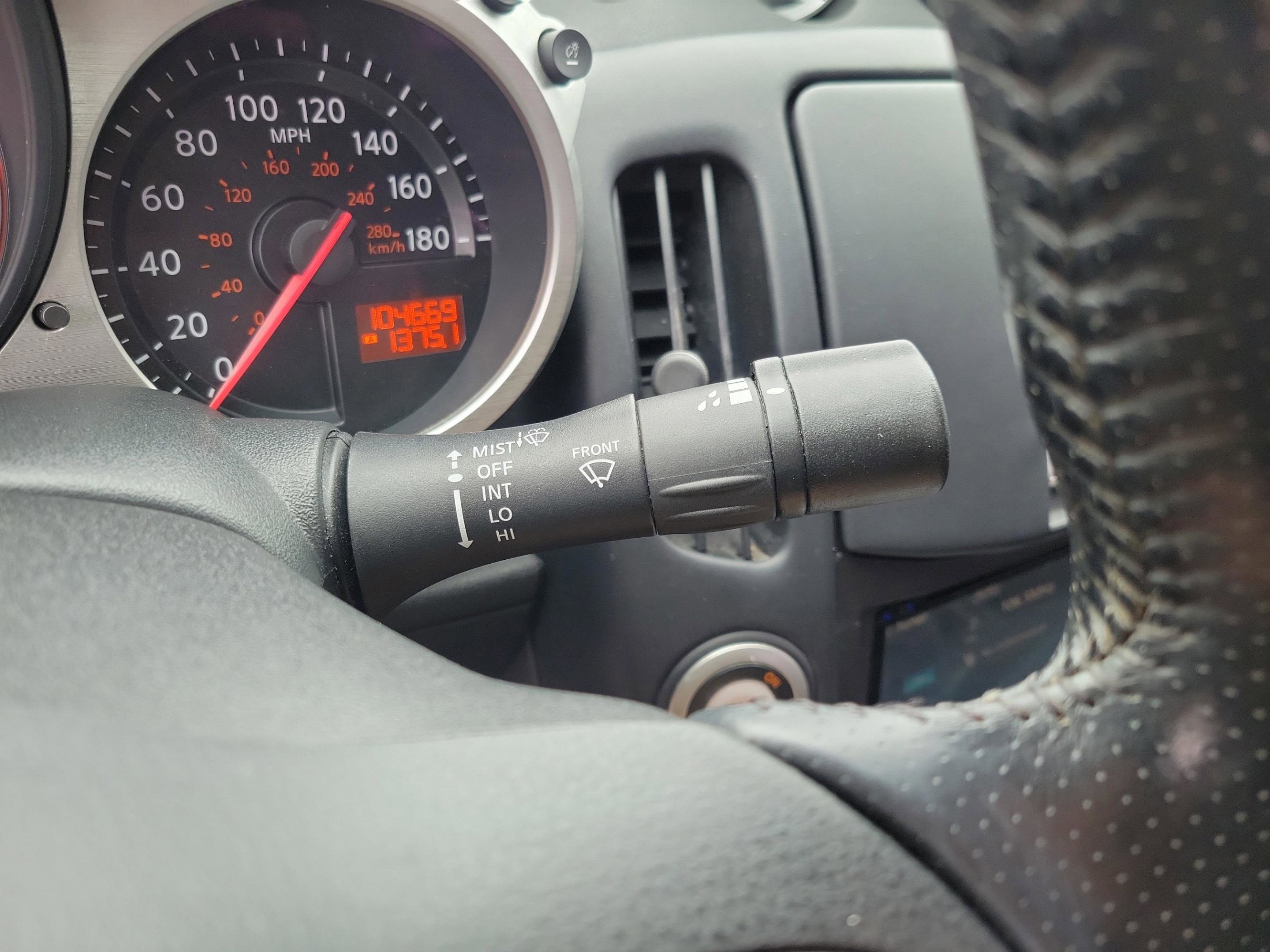 Used 2015 Nissan 370Z Coupe image 13