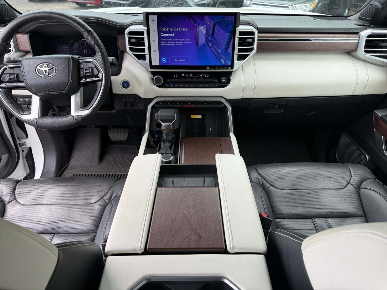 Used 2024 Toyota Sequoia Capstone AWD/4WD image 19