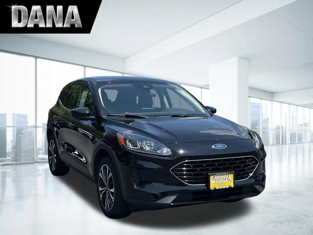 Certified 2022 Ford Escape SE w/ SE Sport Appearance Package AWD/4WD image 1