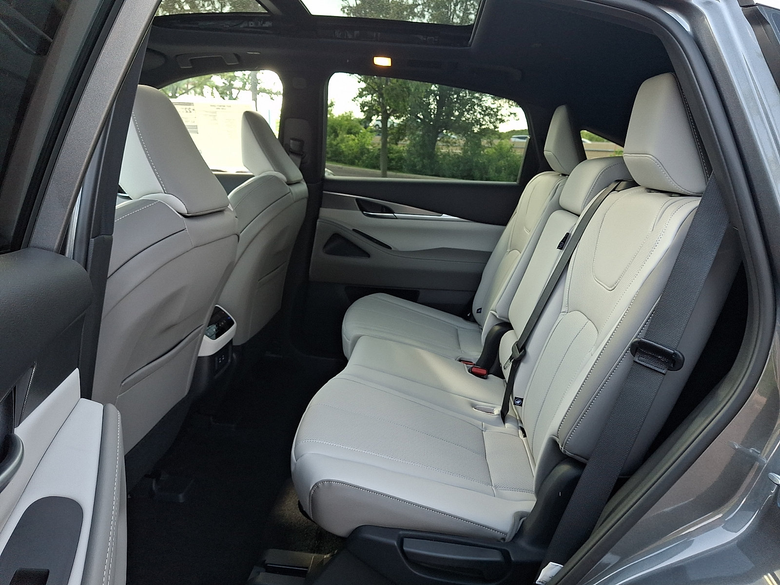 New 2027 INFINITI QX65 Luxe AWD/4WD image 6