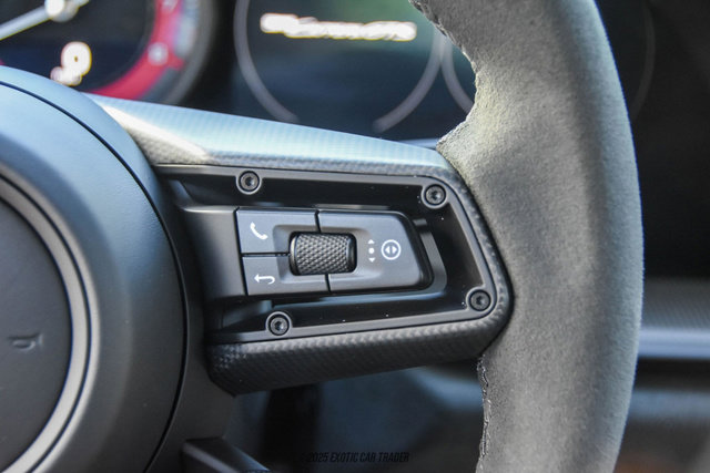 Used 2024 Porsche 911 Carrera GTS image 35