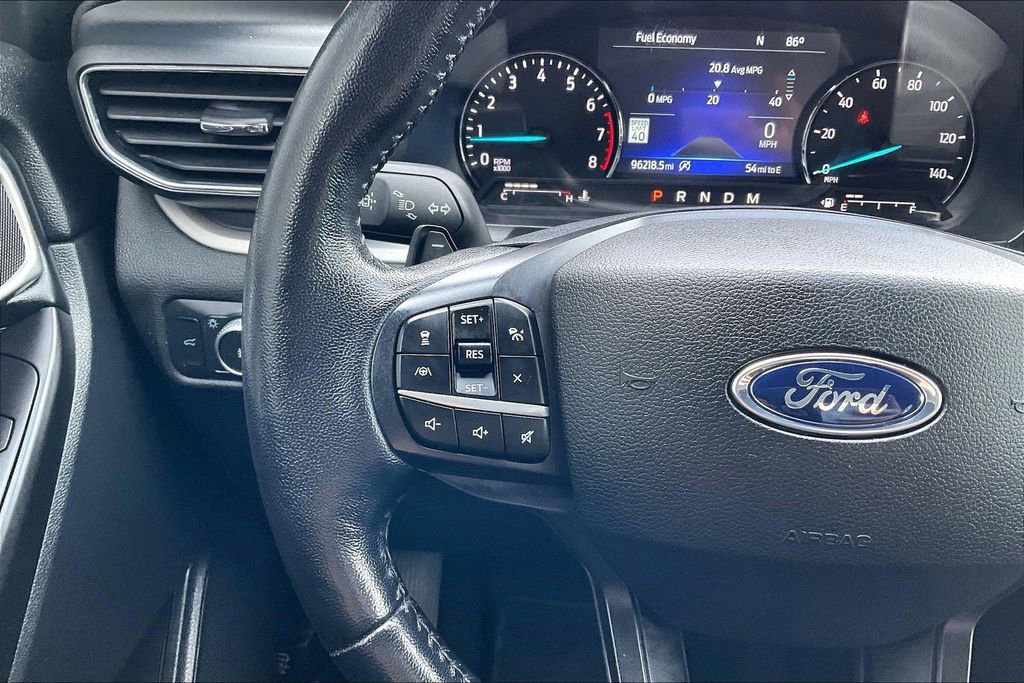 Used 2020 Ford Explorer XLT w/ Equipment Group 202A AWD/4WD image 18