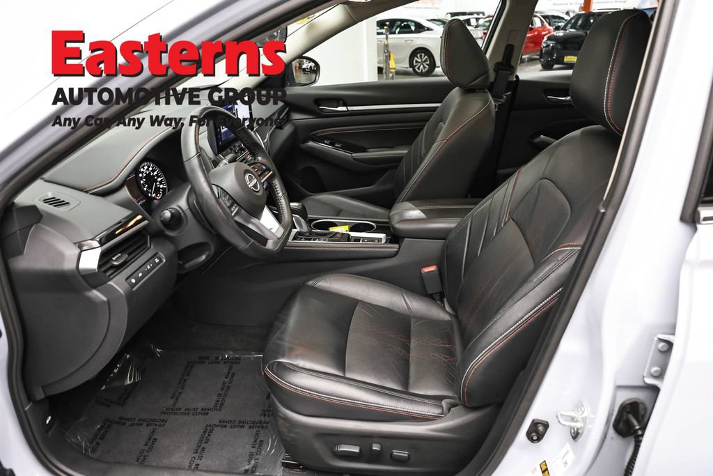Used 2023 Nissan Altima 2.0 SR FWD image 14