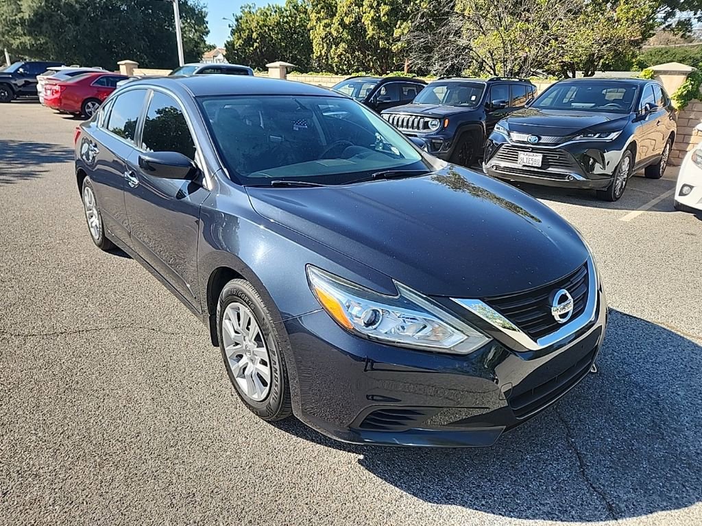 Used 2017 Nissan Altima 2.5 S w/ Power Driver Seat Package FWD image 7