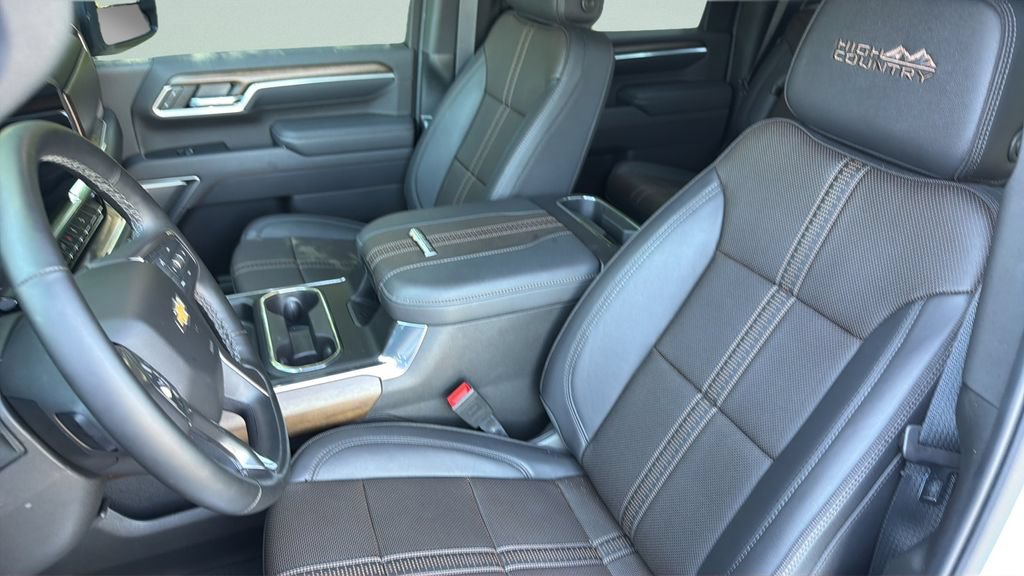 Used 2025 Chevrolet Silverado 2500 High Country w/ Z71 Off-Road Package AWD/4WD image 30