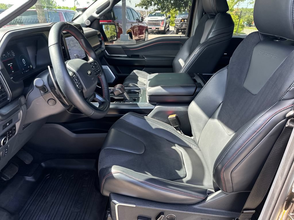 Used 2025 Ford F150 Raptor AWD/4WD image 19