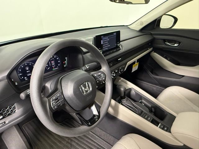 Used 2025 Honda Accord SE image 15