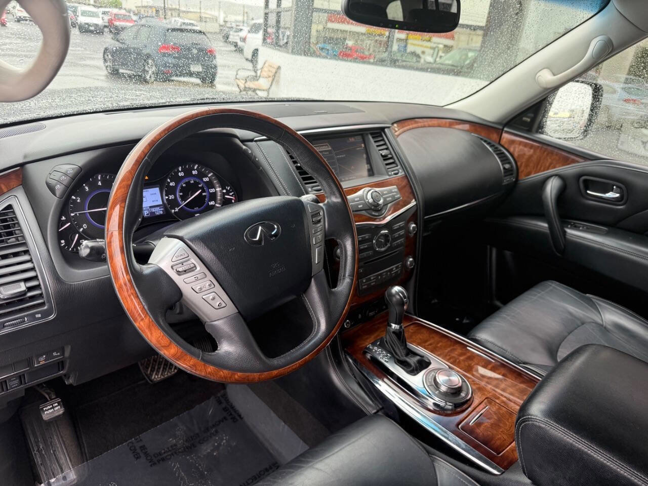 Used 2017 INFINITI QX80 4WD w/ Deluxe Technology Package image 11