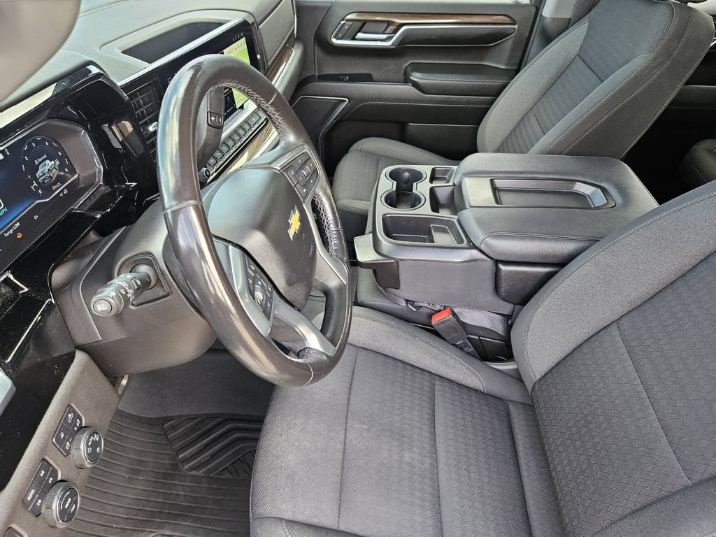 Used 2022 Chevrolet Silverado 1500 LT w/ Z71 Off-Road Package AWD/4WD image 19
