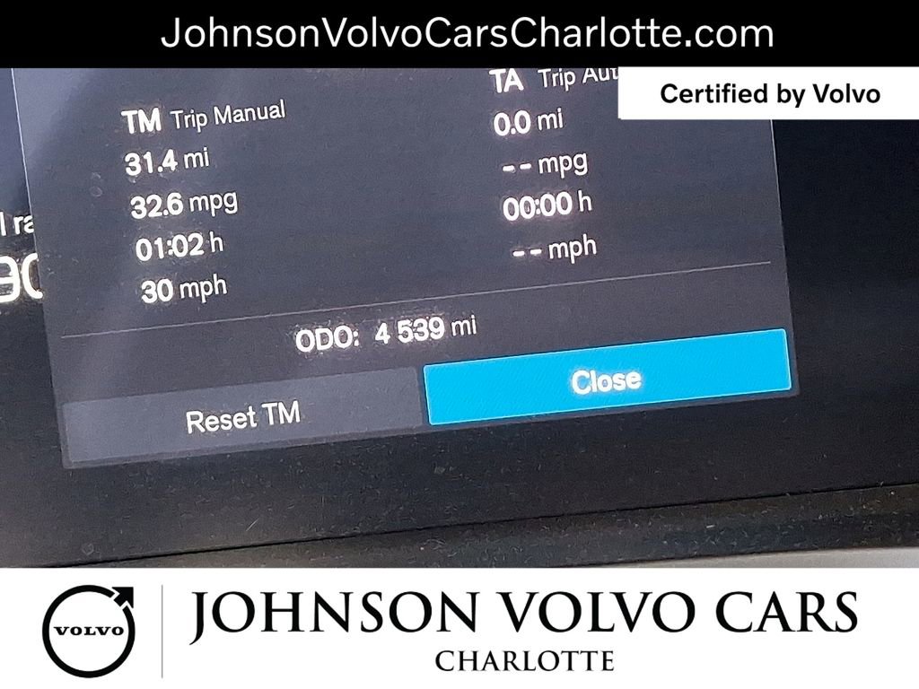 Certified 2025 Volvo V60 B5 Cross Country Plus AWD/4WD image 19