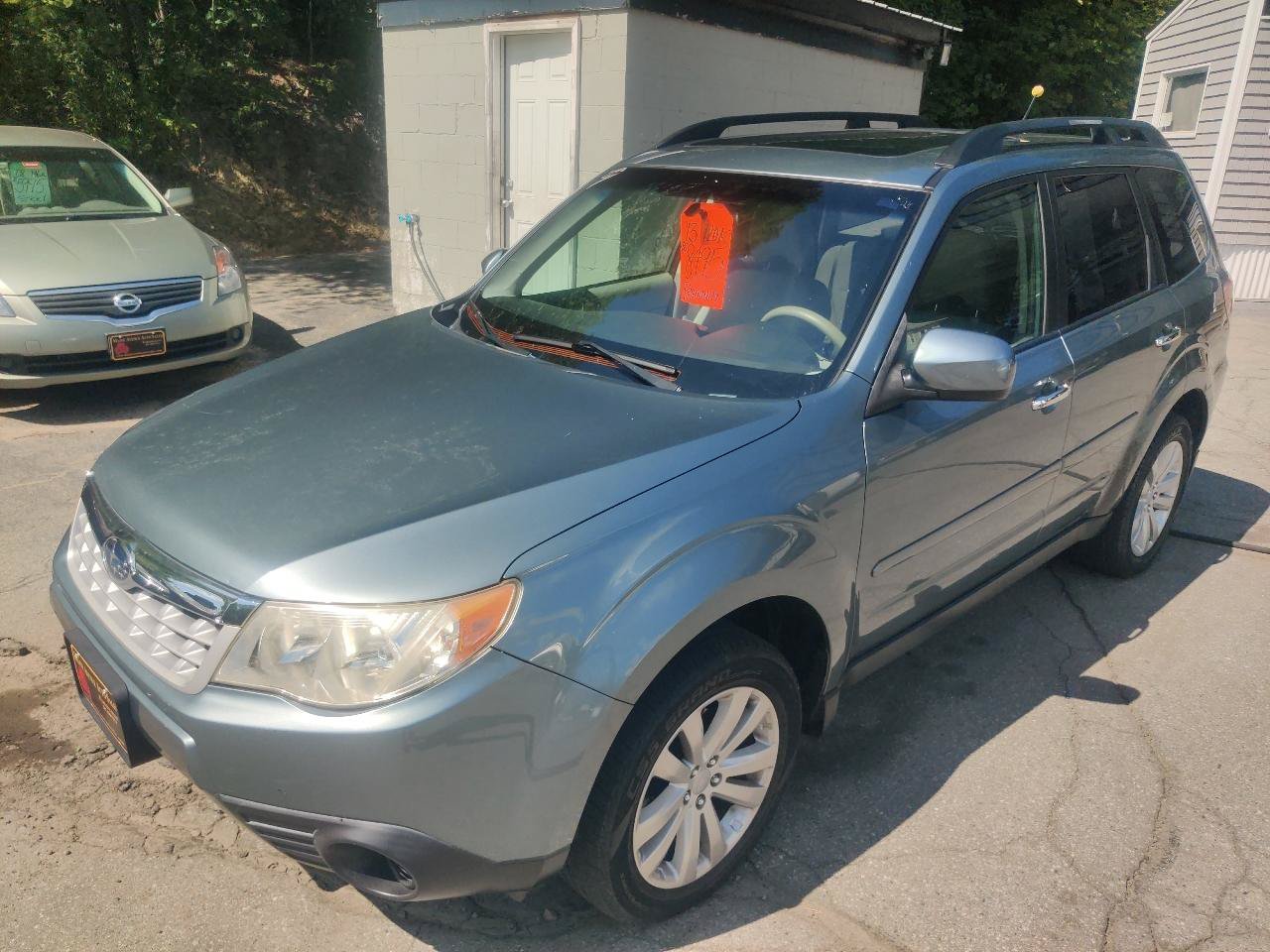 Used 2013 Subaru Forester 2.5X Premium w/ All-Weather Pkg AWD/4WD image 2