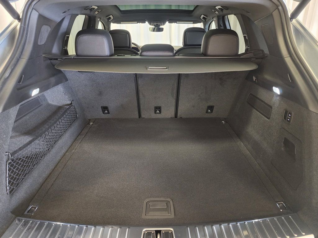 Used 2025 Porsche Cayenne image 20