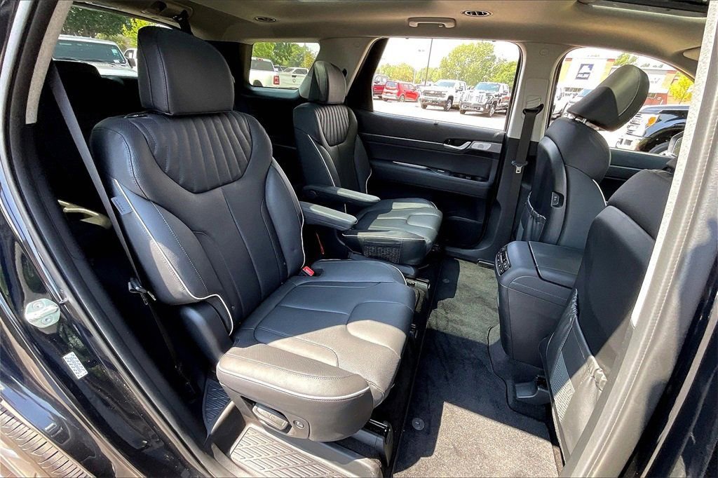 Used 2025 Hyundai Palisade Limited image 30