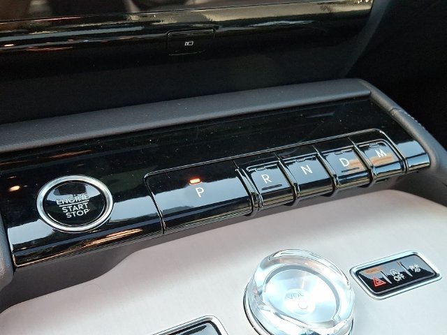 New 2027 Lincoln Navigator Reserve w/ Jet Appearance Package AWD/4WD image 14