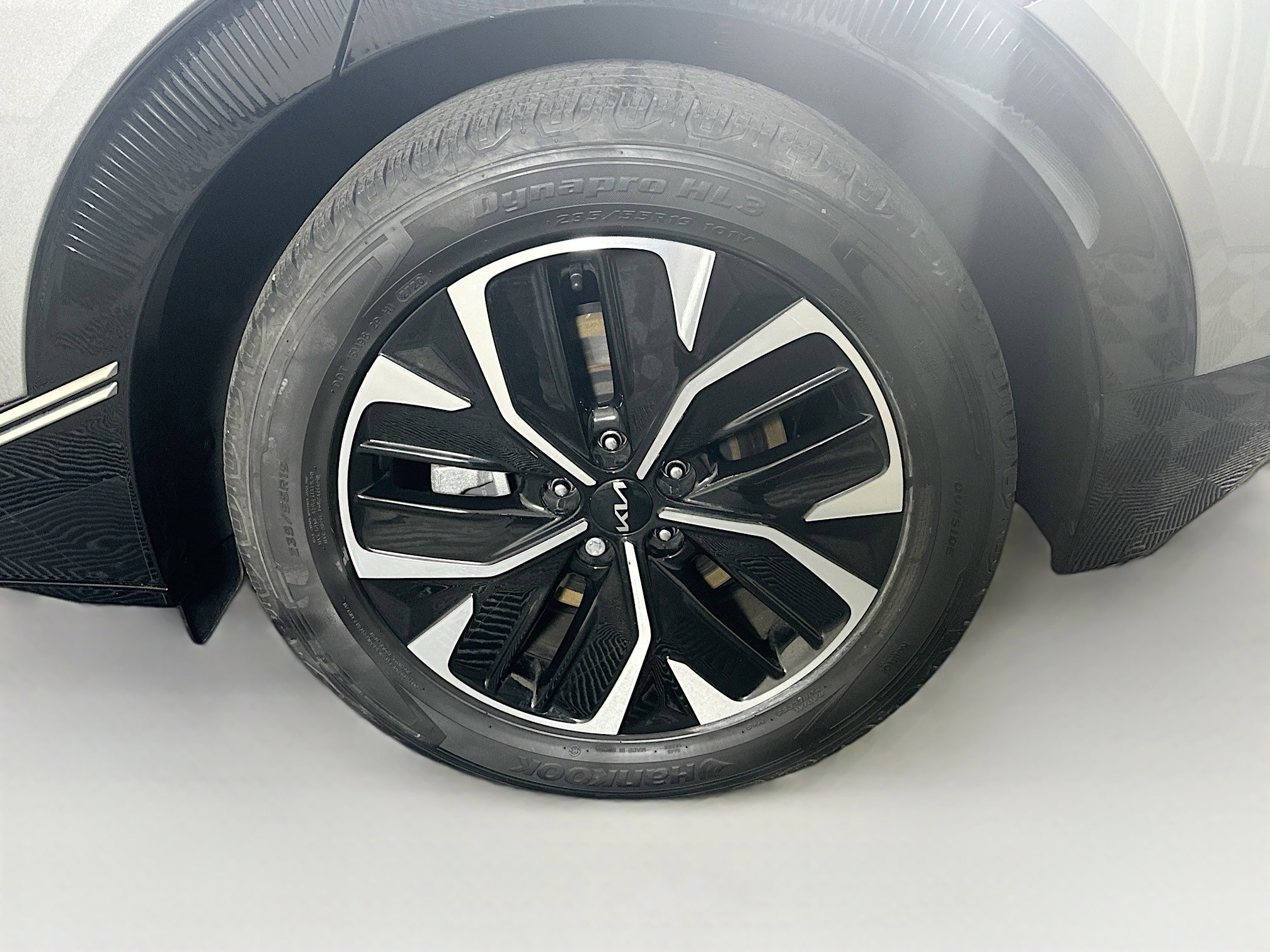 Used 2024 Kia EV6 Wind image 11