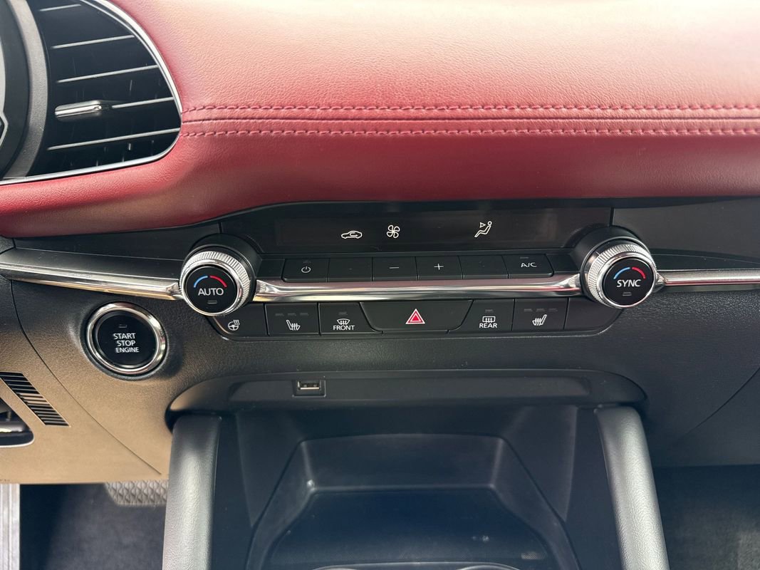 Used 2021 MAZDA MAZDA3 Hatchback w/ Appearance Package AWD/4WD image 21