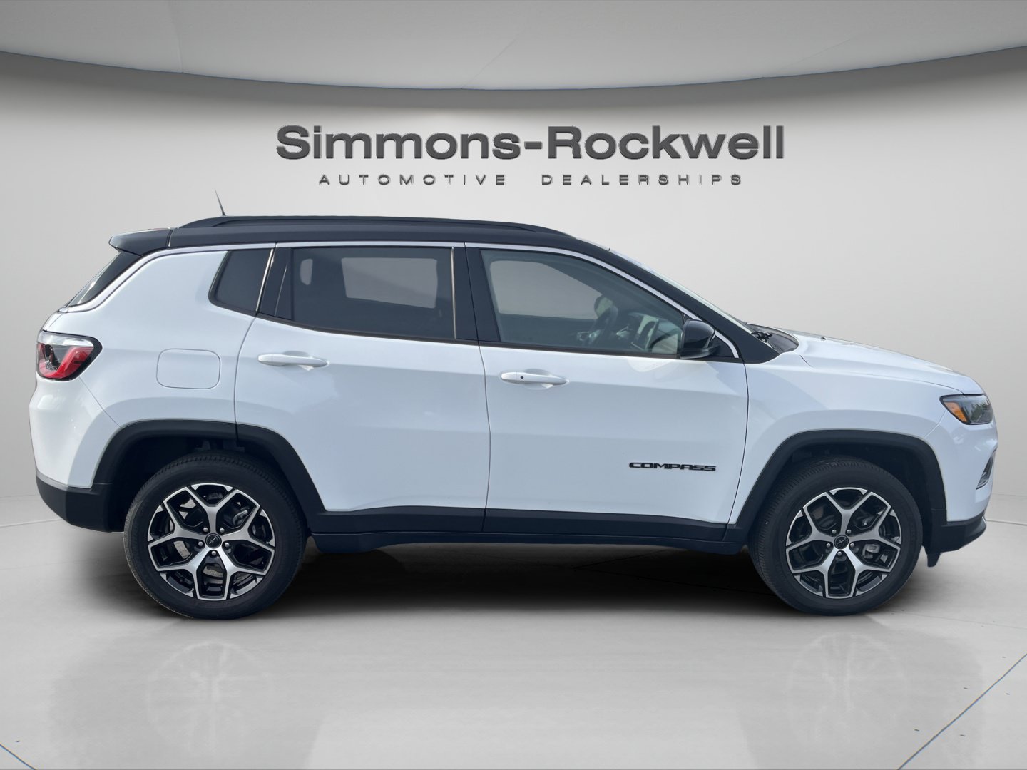 Used 2025 Jeep Compass Limited AWD/4WD image 6