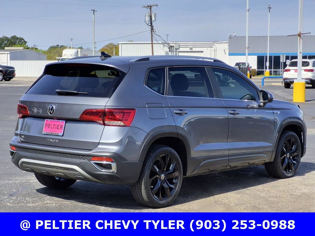 Used 2023 Volkswagen Taos SE w/ Black Wheel Package image 6