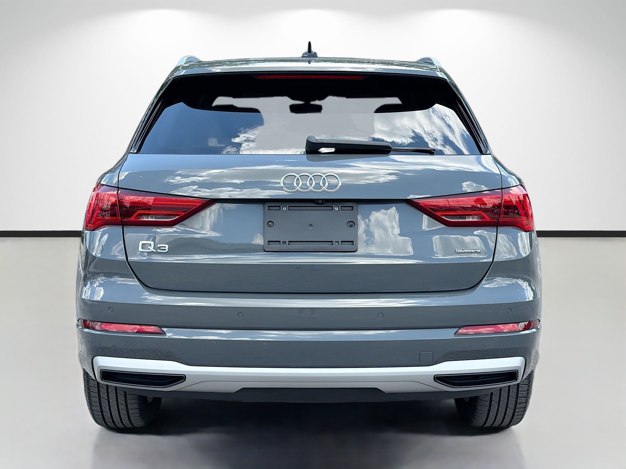 Used 2020 Audi Q3 2.0T Premium Plus AWD/4WD image 4