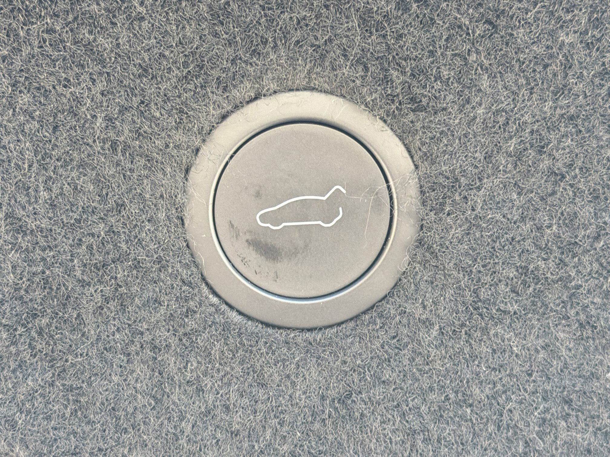 Used 2024 Tesla Model X image 13